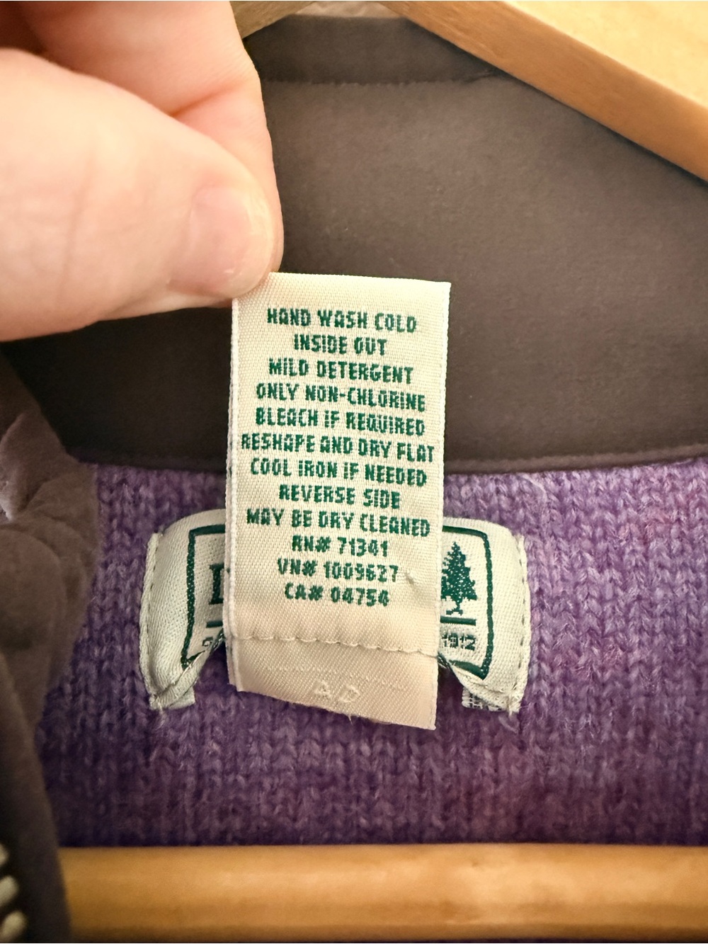 L.L. Bean Vintage Merino Wool Women's Zip-Neck Sweater Ribbed Purple Small - Picture 7 of 11